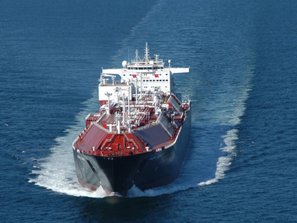 Oil and Chemical Tankers:- 41 Vessels