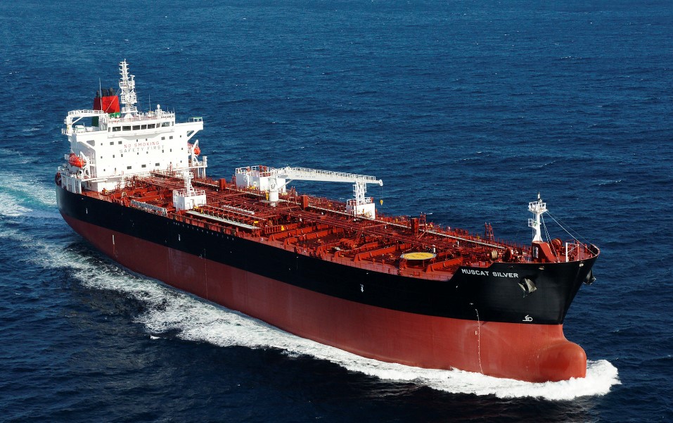 Oil/Chem Tanker